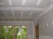 окраска потолка из гипсокартона